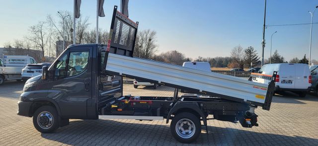 Daily 50C18 HZ 3 Seiten Kipper 3,5T MOD 25 - carmax24 GmbH